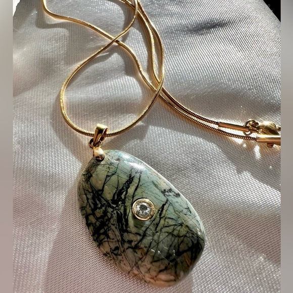 Handmade Turquoise Necklace - Picture 4 of 5